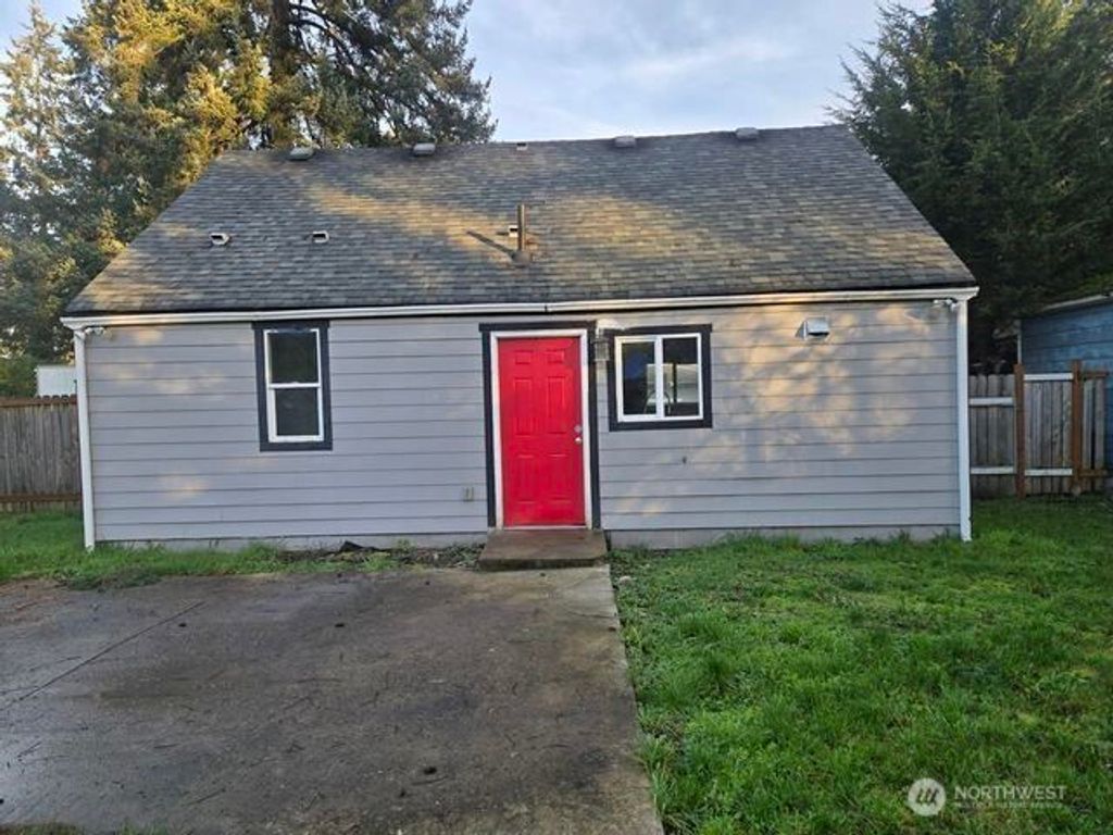 Photo of 10228 Alaska Street S, Tacoma, WA 98444 (MLS # 2468696)