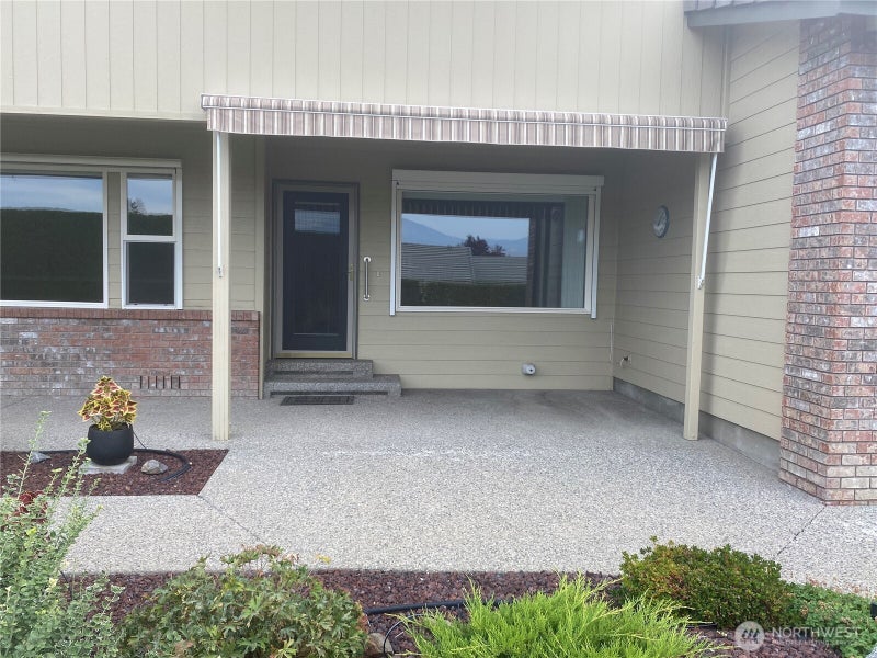 1380 Eastmont #803