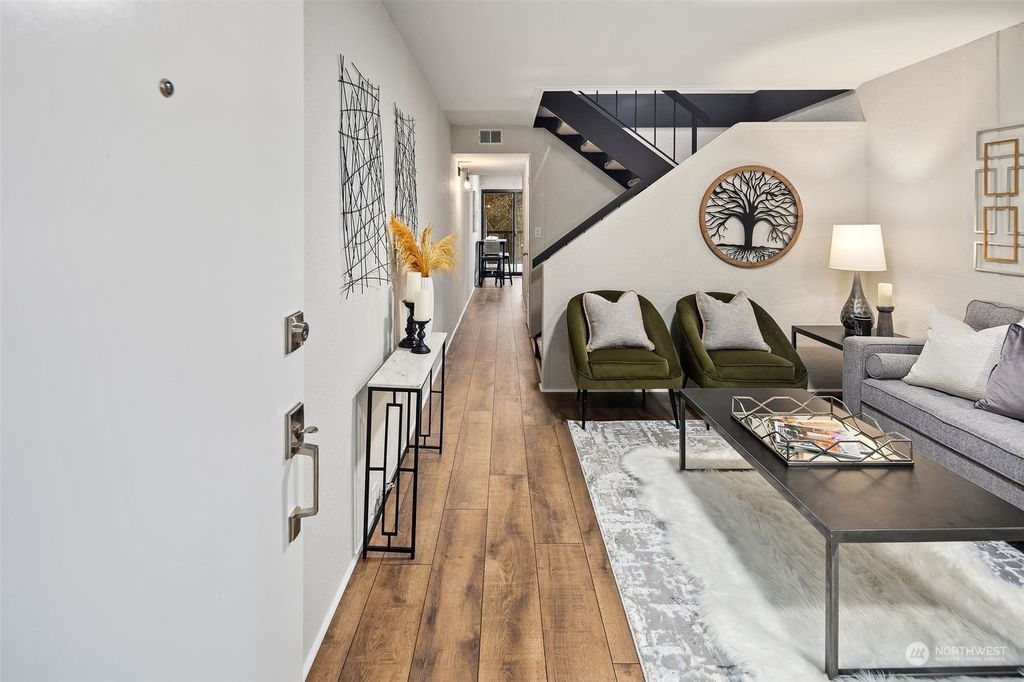 Photo of 15001 123rd Avenue NE, Kirkland, WA 98034 (MLS # 2188143)