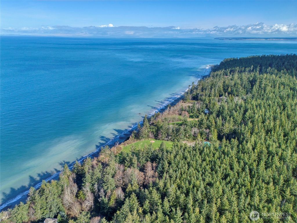 Photo of 333 Haada Laas, Port Townsend, WA 98368 (MLS # 2448115)