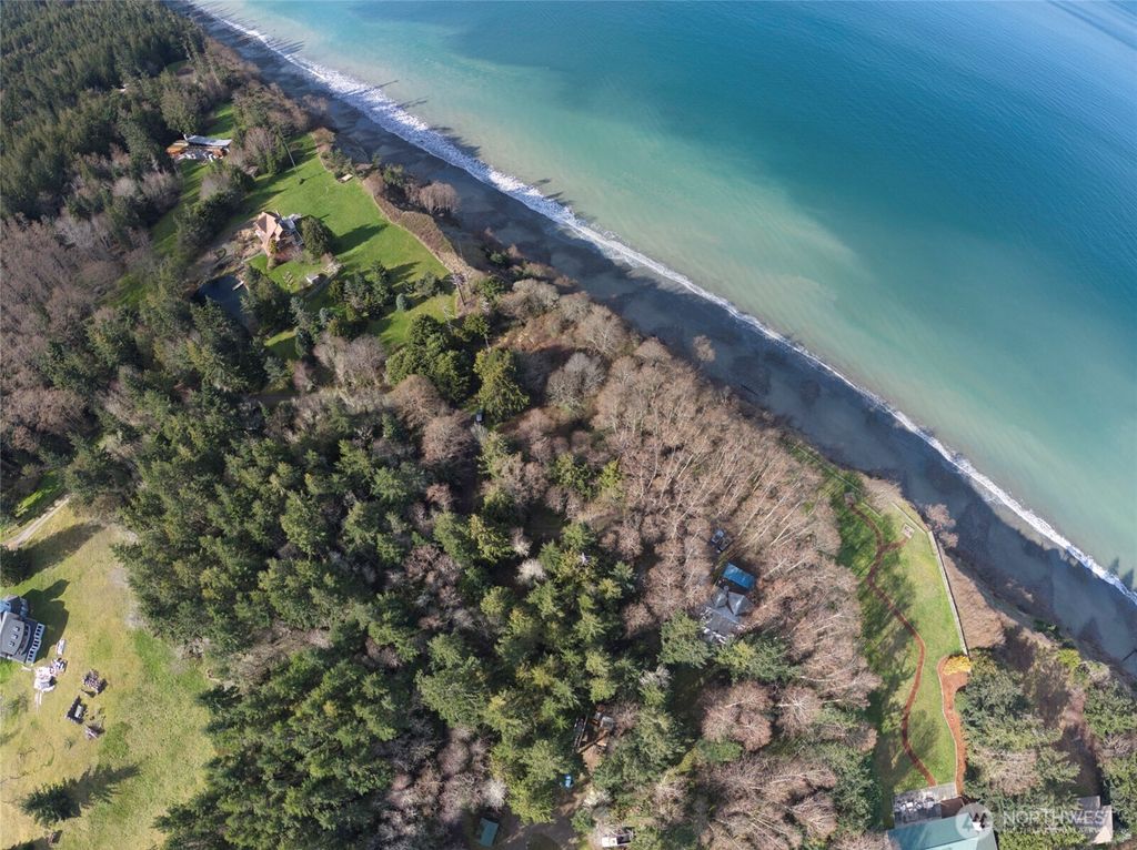 Photo of 333 Haada Laas, Port Townsend, WA 98368 (MLS # 2448115)