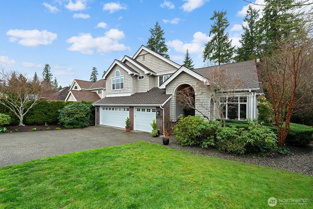 Photo of 10810 177th Court NE, Redmond, WA 98052 (MLS # 2494935)