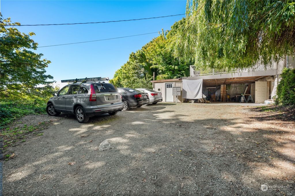 Photo of 1040 Elliott Avenue W, Seattle, WA 98118 (MLS # 2170800)