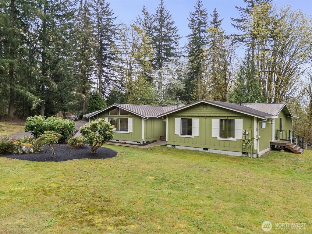 Photo of 23939 SE 186th Street, Maple Valley, WA 98038 (MLS # 2506839)