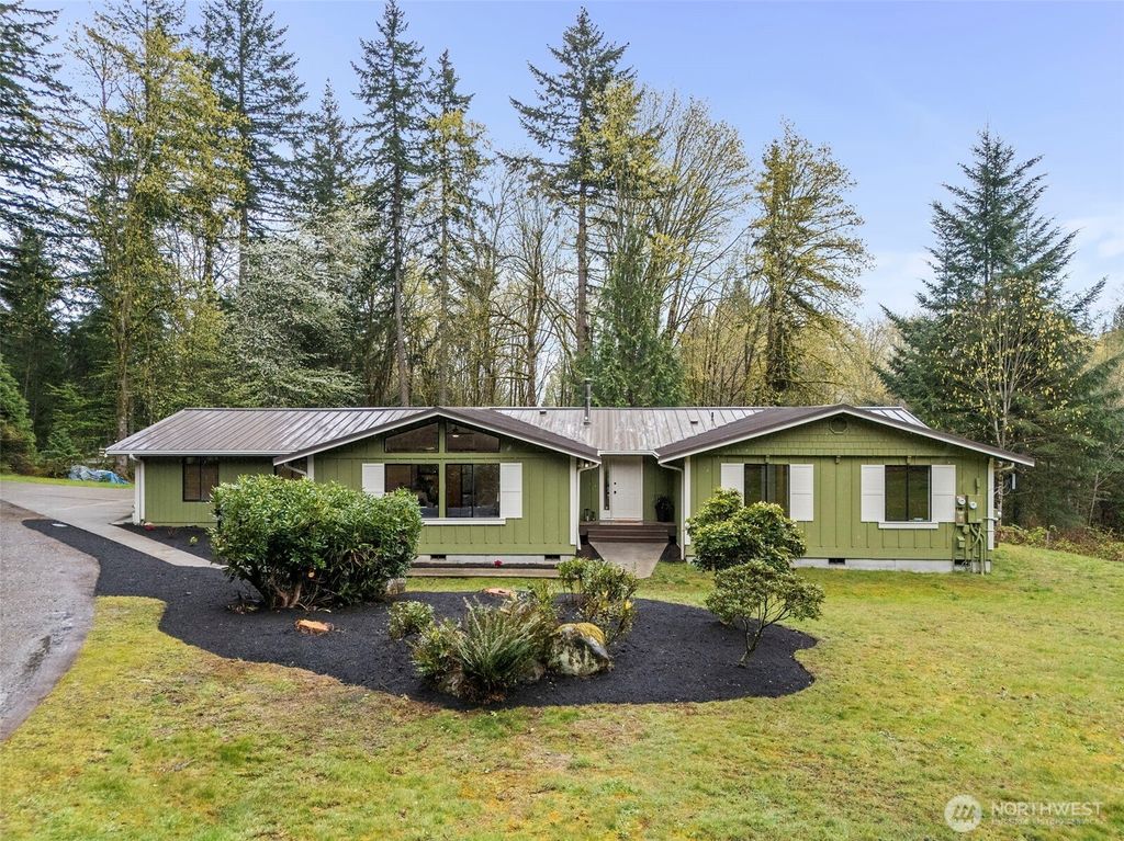 Photo of 23939 SE 186th Street, Maple Valley, WA 98038 (MLS # 2506839)
