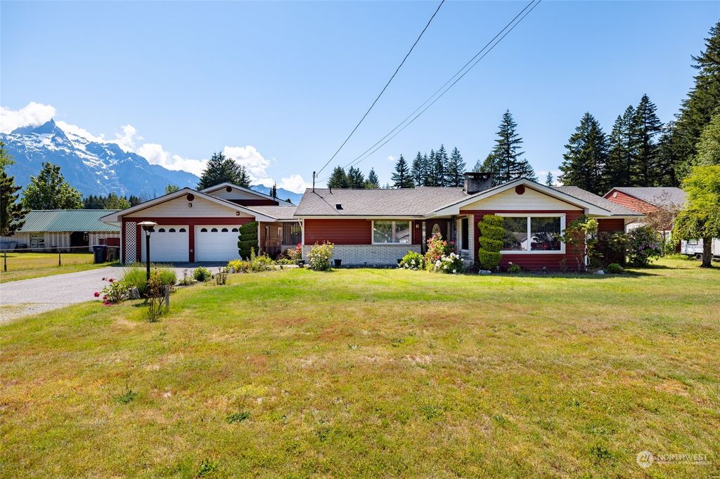 Photo of 1135 Montague Avenue, Darrington, WA 98241 (MLS # 2243904)