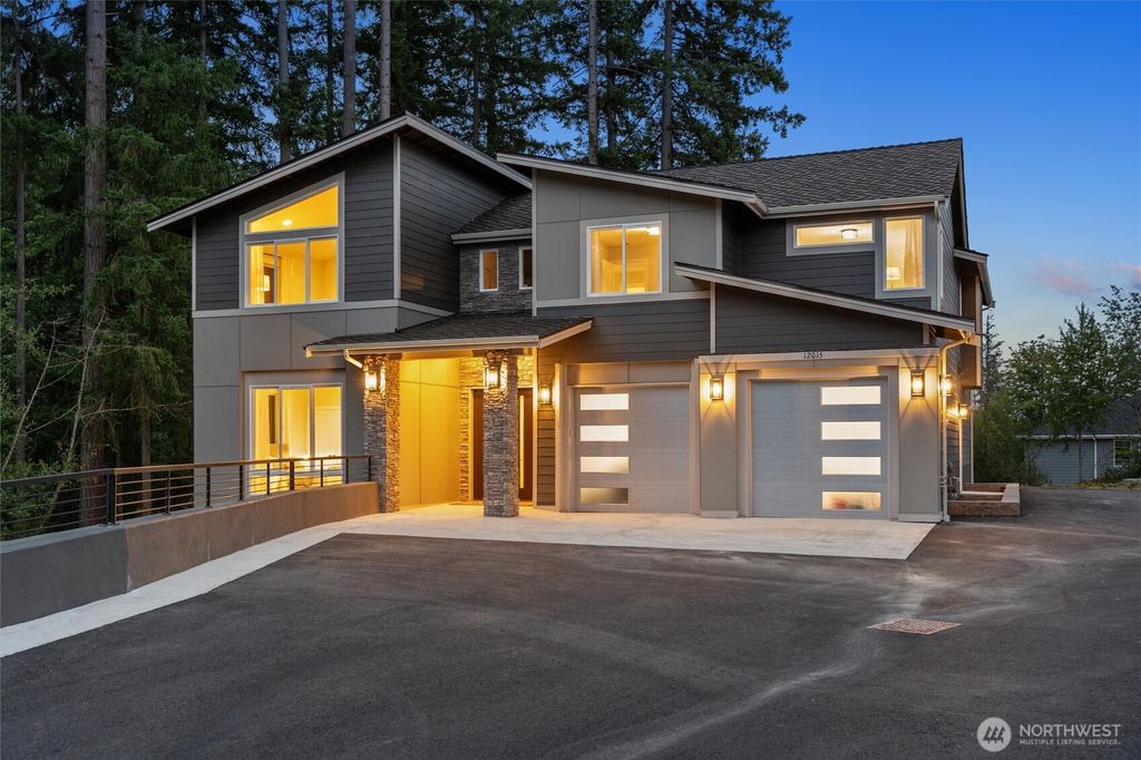 Photo of 12015 SE 81st Lane, Newcastle, WA 98056 (MLS # 2417586)