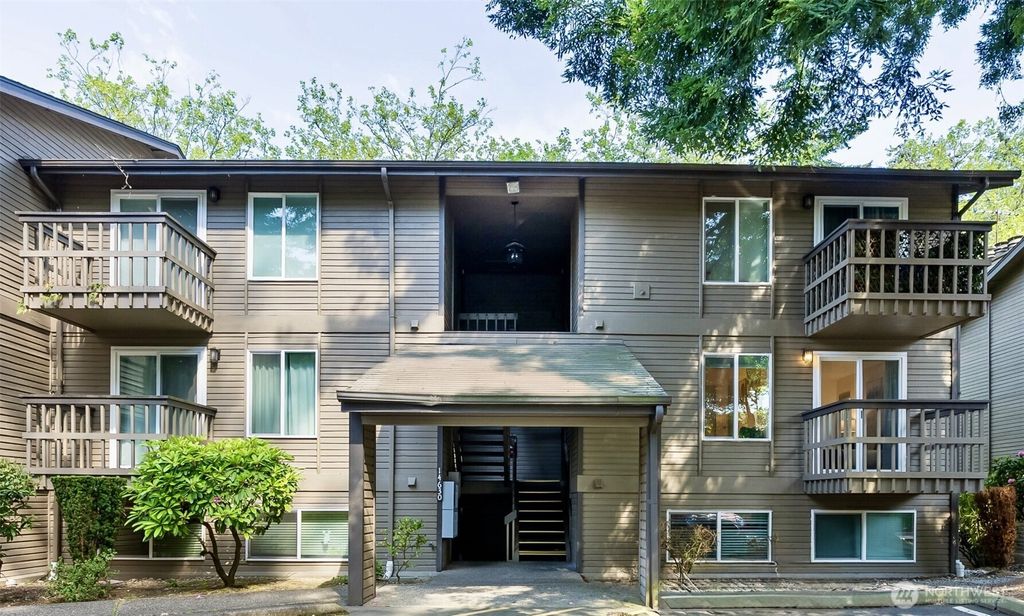 Photo of 14630 NE 35th Street #204, Bellevue, WA 98007 (MLS # 2370314)