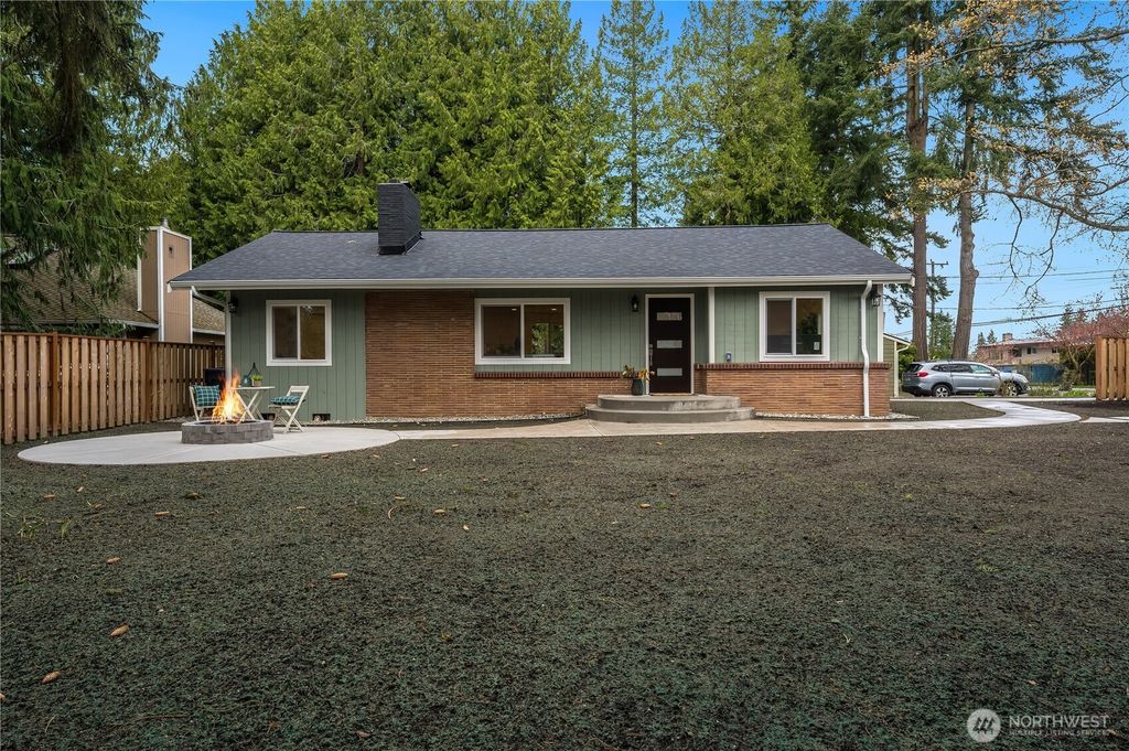 Photo of 19207 Ashworth Avenue N, Shoreline, WA 98133 (MLS # 2358988)