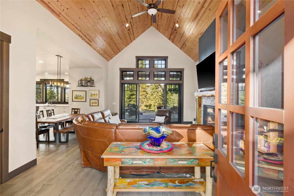 Photo of 1291 Southern Star Lane, Cle Elum, WA 98922 (MLS # 2488414)