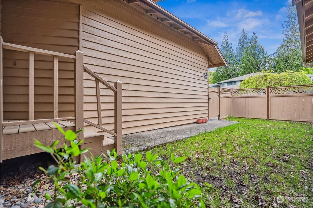 Photo of 25422 213th Place SE #12, Maple Valley, WA 98038 (MLS # 2235811)