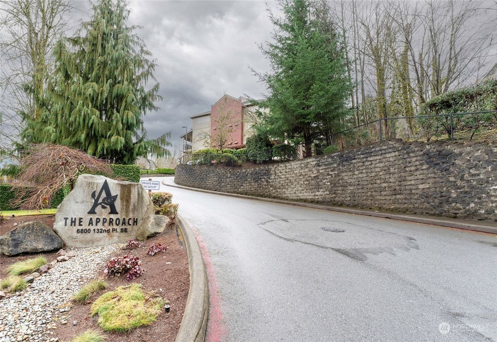 Photo of 6800 132nd Place SE #E107, Newcastle, WA 98059 (MLS # 2046448)