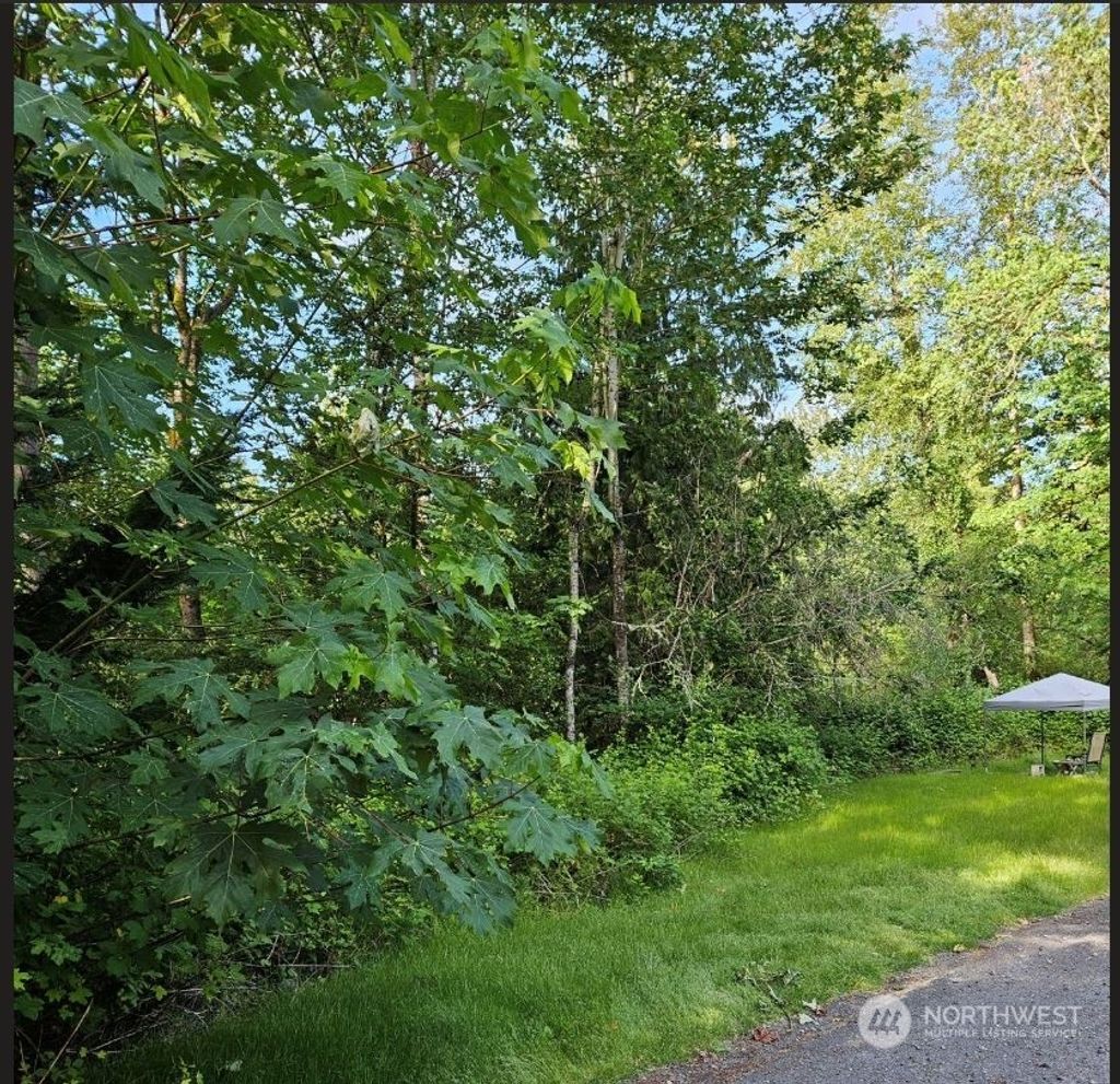 Photo of 14834 75th Avenue NE, Kenmore, WA 98028 (MLS # 2251885)