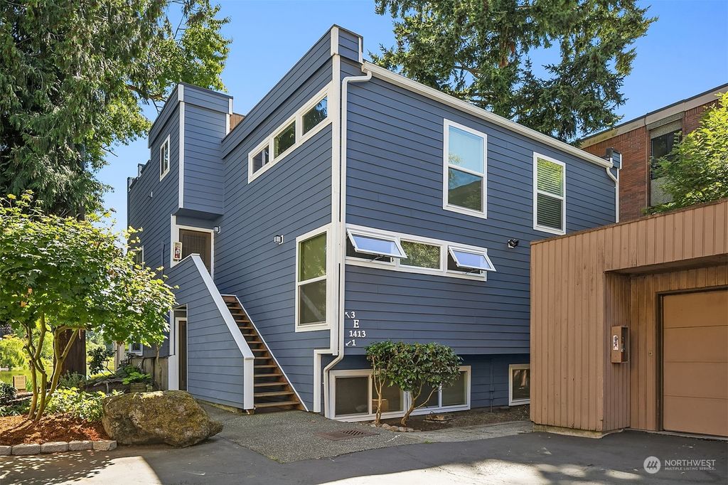 Photo of 1409 N 200th Street #A6, Shoreline, WA 98133 (MLS # 2140570)