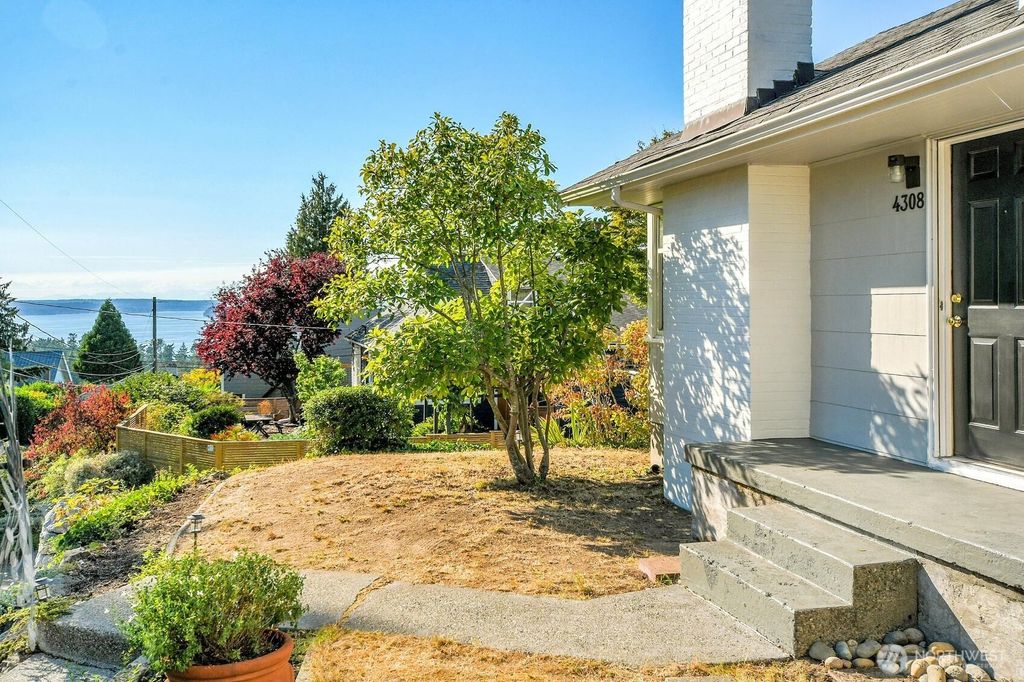 Photo of 4308 SW Portland Street, Seattle, WA 98136 (MLS # 2435681)