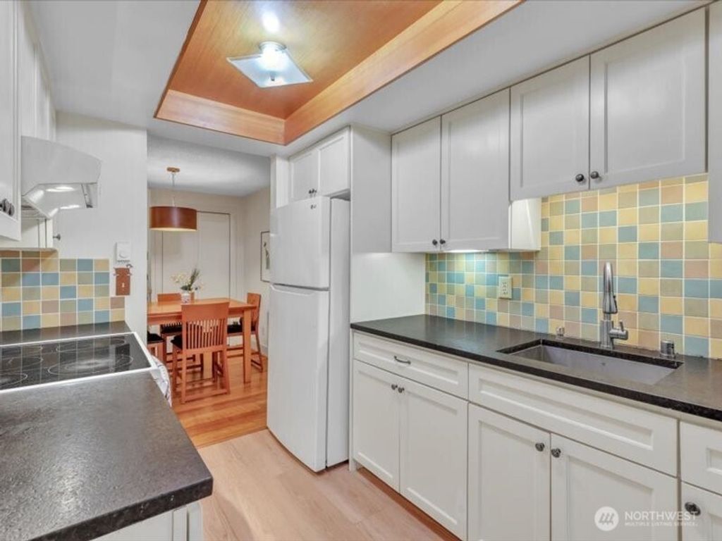 Photo of 4629 W Lake Sammamish Parkway SE #H206, Issaquah, WA 98027 (MLS # 2478008)