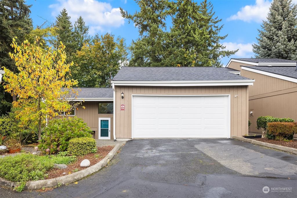 Photo of 3318 SW 318th Place, Federal Way, WA 98023 (MLS # 2174885)