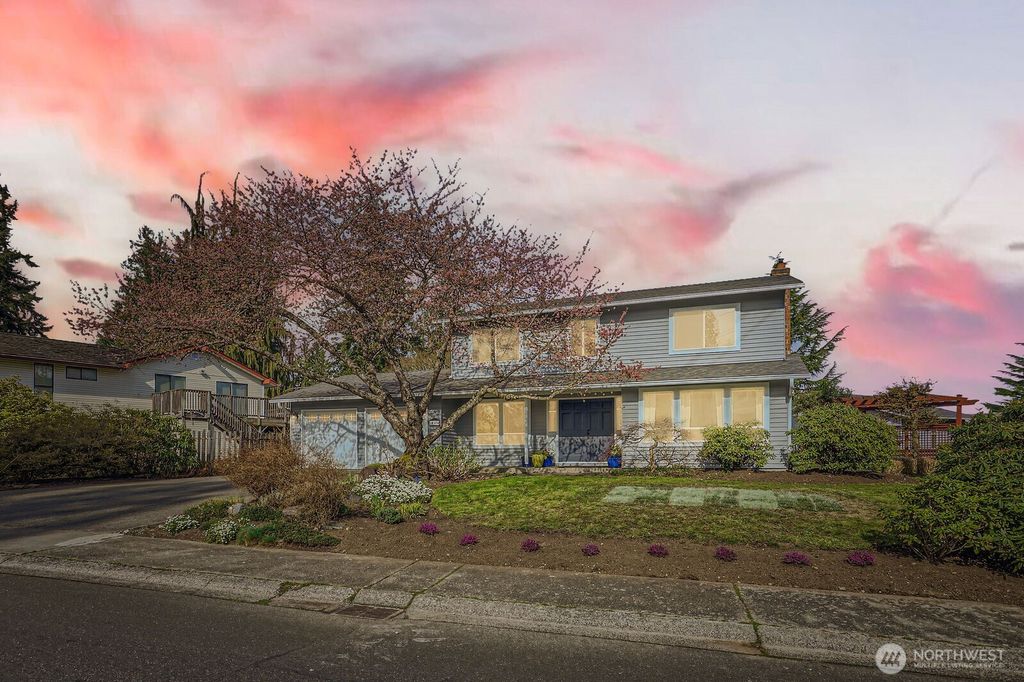 Photo of 19304 90th Avenue NE, Bothell, WA 98011 (MLS # 2349783)