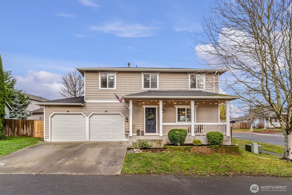 Photo of 1014 85th Drive NE, Lake Stevens, WA 98258 (MLS # 2456661)