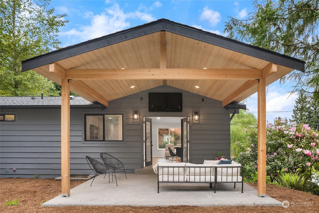 Photo of 9247 NE 180th Street, Bothell, WA 98011 (MLS # 2077731)