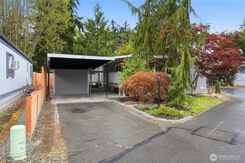 Photo of 14322 Admiralty Way #27, Lynnwood, WA 98087 (MLS # 2583584)