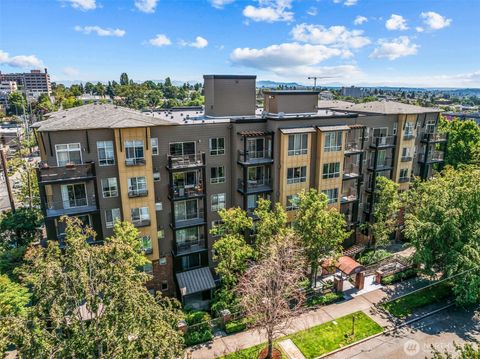 Photo of 412 11th Avenue #206, Seattle, WA 98122 (MLS # 2476131)