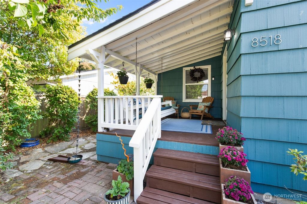 Photo of 8518 11th Avenue NW, Seattle, WA 98117 (MLS # 2434696)