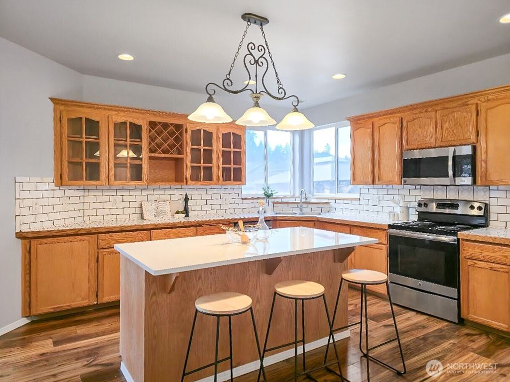 Photo of 15510 67th Avenue Ct E, Puyallup, WA 98375 (MLS # 2451677)