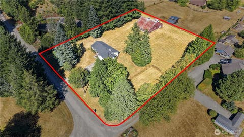 Photo of 13714 217th Avenue SE, Issaquah, WA 98027 (MLS # 2572306)