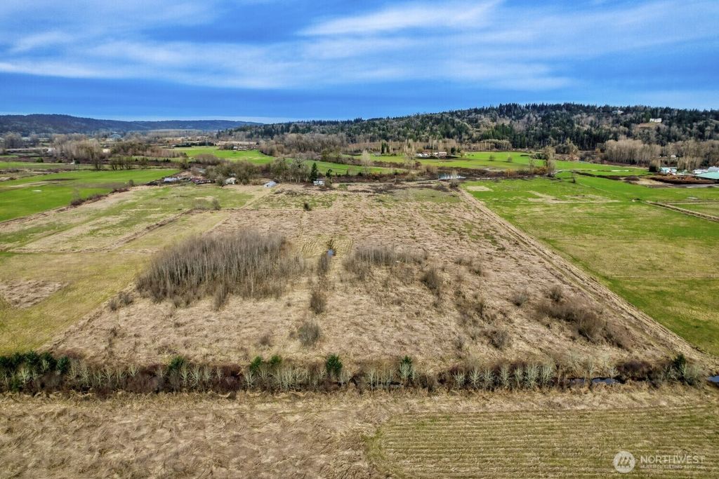 Photo of 27411 NE 100th Street, Carnation, WA 98014 (MLS # 2477733)