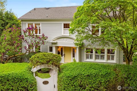 Photo of 246 Dorffel Drive E, Seattle, WA 98112 (MLS # 2490640)