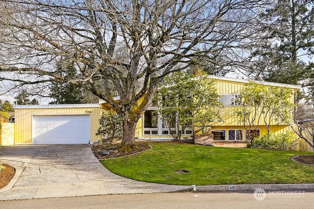 Photo of 415 161st Place, Bellevue, WA 98008 (MLS # 2234378)