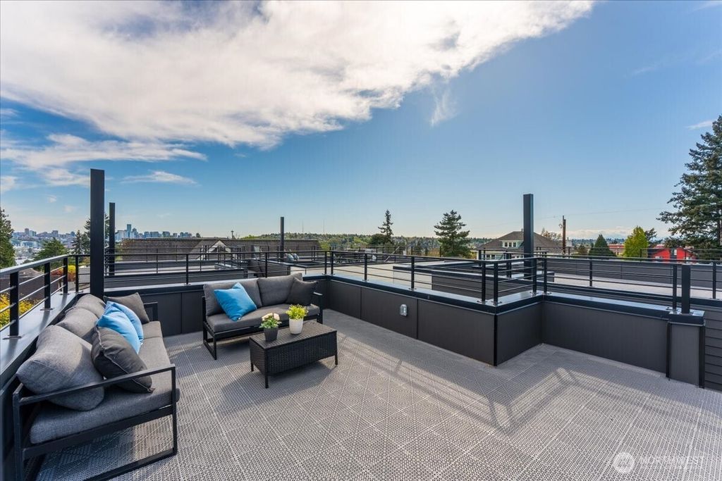 Photo of 4122 B Burke Avenue N, Seattle, WA 98103 (MLS # 2513918)