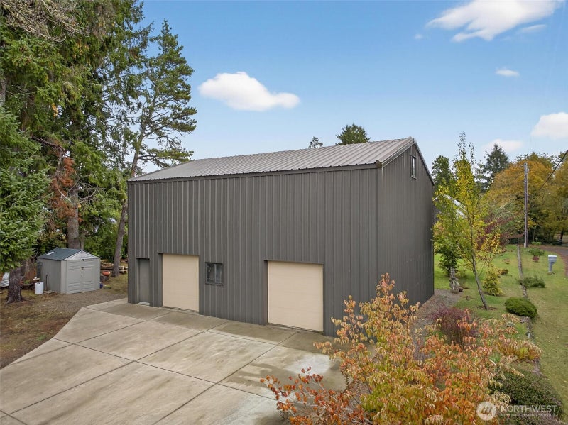 27501 R Lane