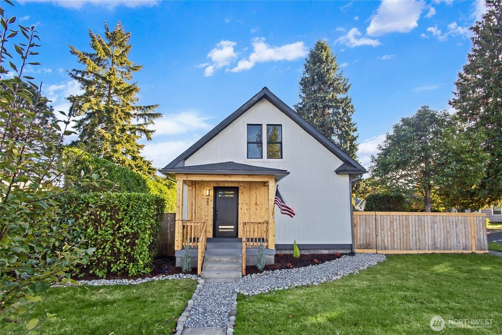 Photo of 868 S 48th St ST, Tacoma, WA 98408 (MLS # 2588306)