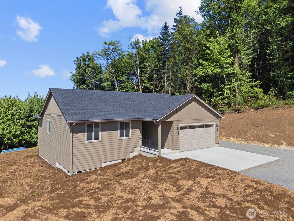 Photo of 254 Windy Ridge Drive, Longview, WA 98632 (MLS # 2526814)