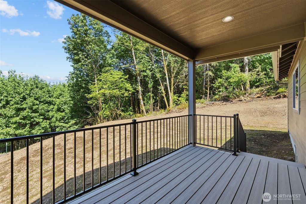 Photo of 254 Windy Ridge Drive, Longview, WA 98632 (MLS # 2526814)