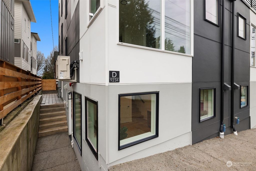 Photo of 9234 35th Avenue SW #D, Seattle, WA 98126 (MLS # 2197556)