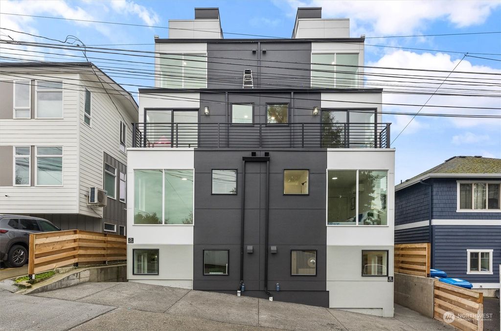 Photo of 9234 35th Avenue SW #D, Seattle, WA 98126 (MLS # 2197556)
