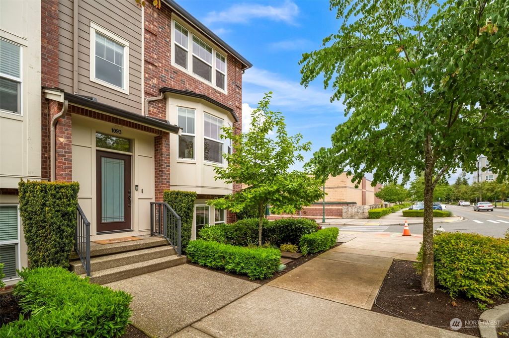 Photo of 1093 10th Avenue NE #1.1, Issaquah, WA 98029 (MLS # 2241221)