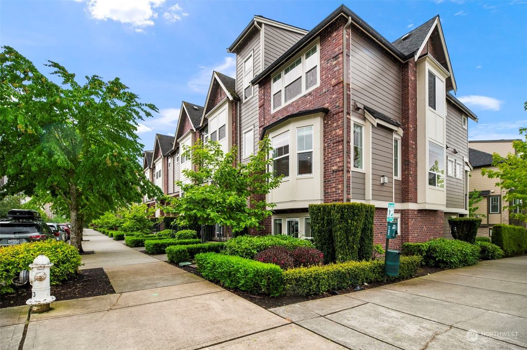 Photo of 1093 10th Avenue NE #1.1, Issaquah, WA 98029 (MLS # 2241221)