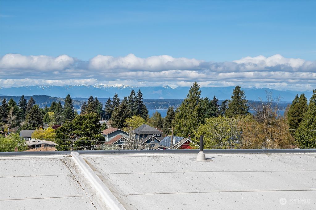 Photo of 3223 California Avenue SW #B, Seattle, WA 98116 (MLS # 2219290)