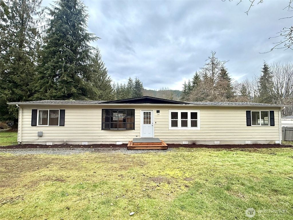 Photo of 22513 S Forest Loop Road, Granite Falls, WA 98252 (MLS # 2486474)