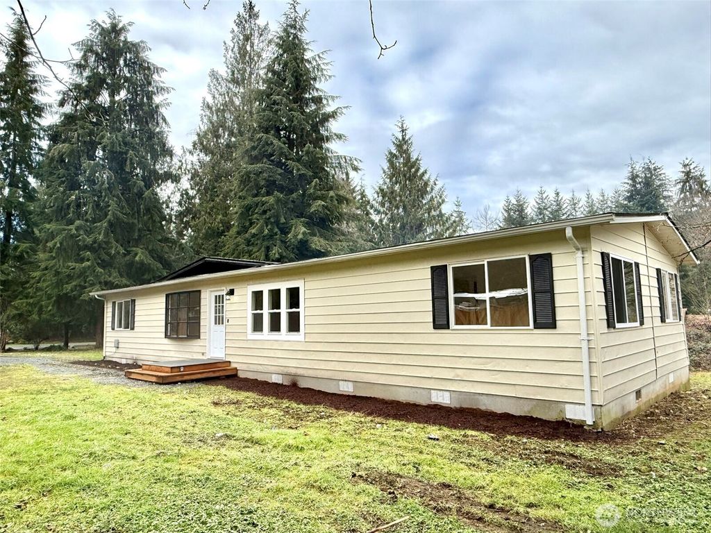 Photo of 22513 S Forest Loop Road, Granite Falls, WA 98252 (MLS # 2486474)