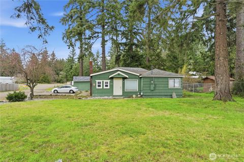 Photo of 525 138th Street E, Tacoma, WA 98445 (MLS # 2484346)
