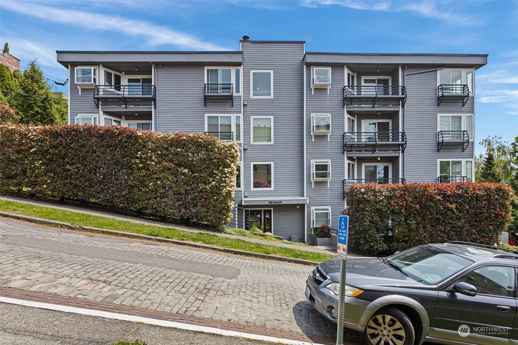 Photo of 150 Valley Street #202, Seattle, WA 98109 (MLS # 2070001)