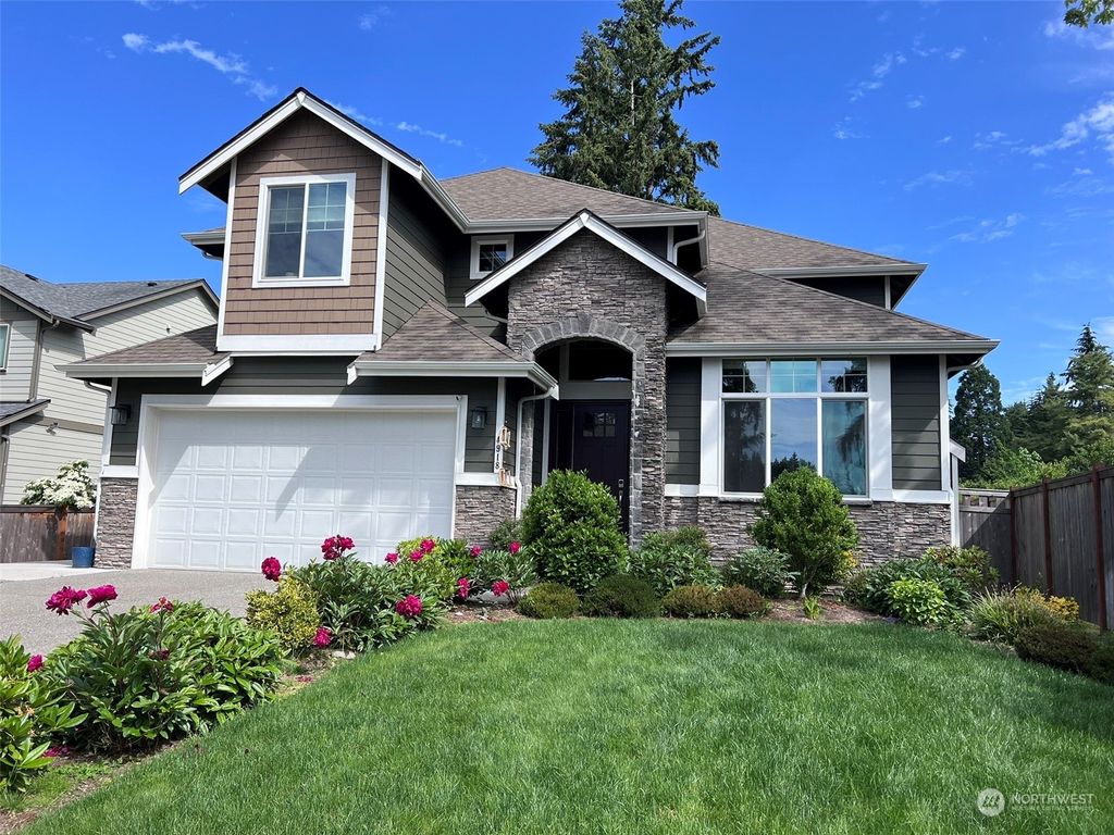 Photo of 4918 NE 1ST Street, Renton, WA 98059 (MLS # 2261848)