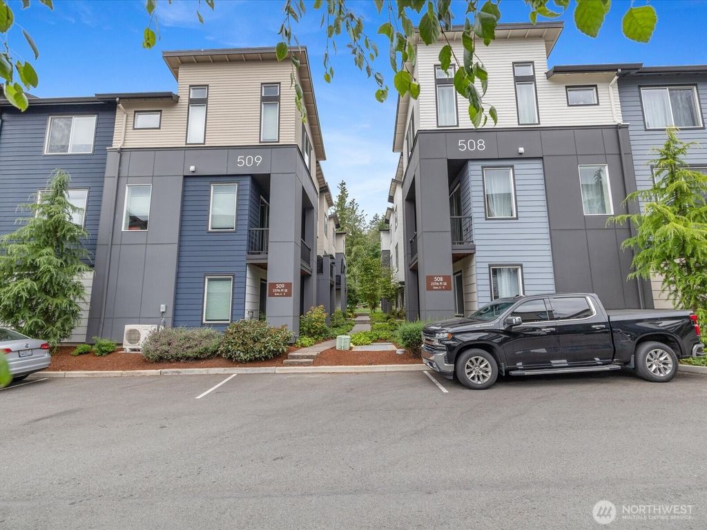 Photo of 509 237th Place SE #D, Bothell, WA 98021 (MLS # 2395344)