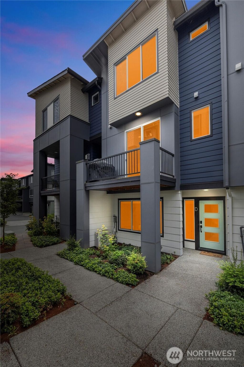 Photo of 509 237th Place SE #D, Bothell, WA 98021 (MLS # 2395344)