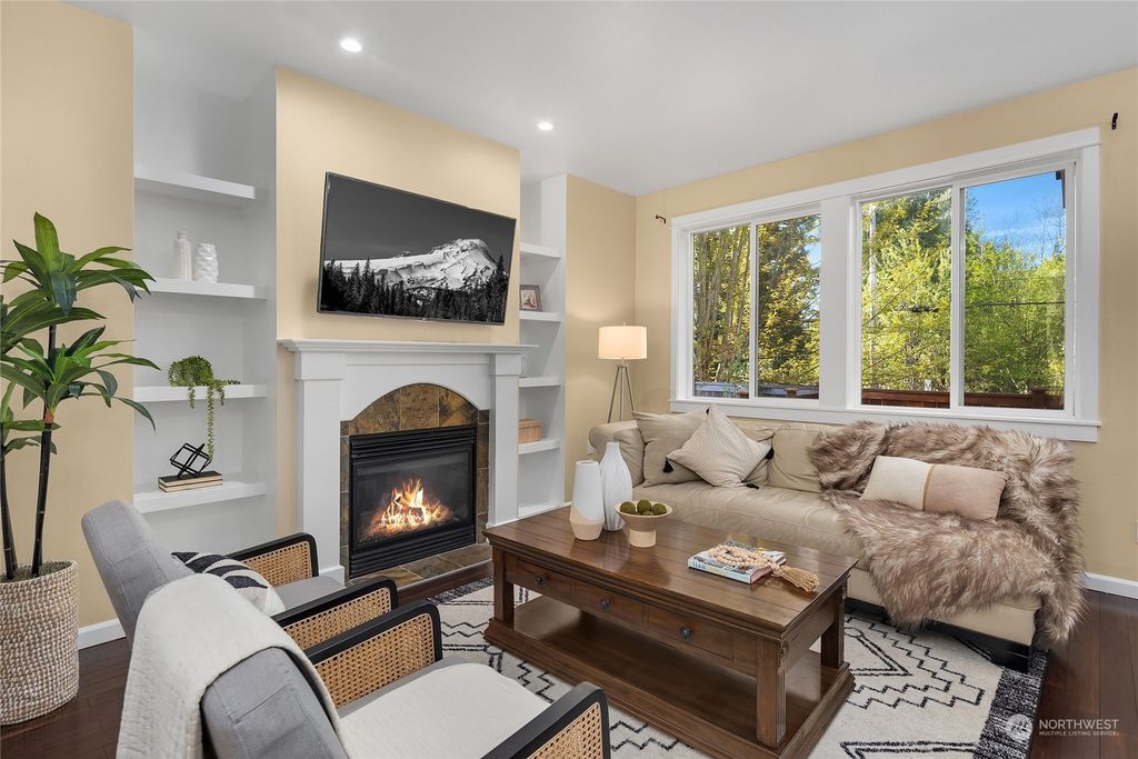 Photo of 24012 220th Place SE, Maple Valley, WA 98038 (MLS # 2131891)